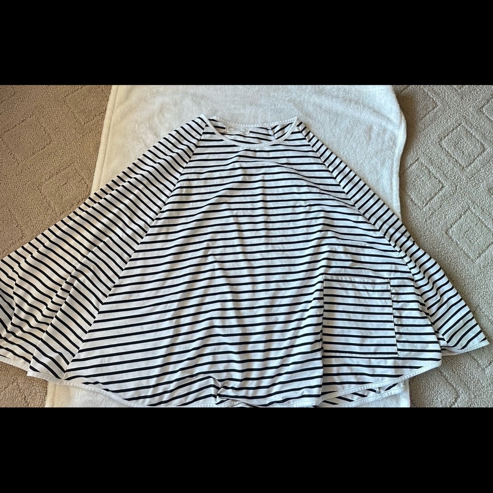 Nursing Cover Striped Black and White Cape Top